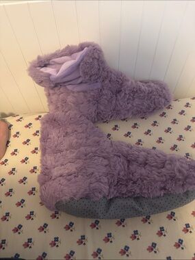 Women's Lavender Plush Fleece Heating slippers.
